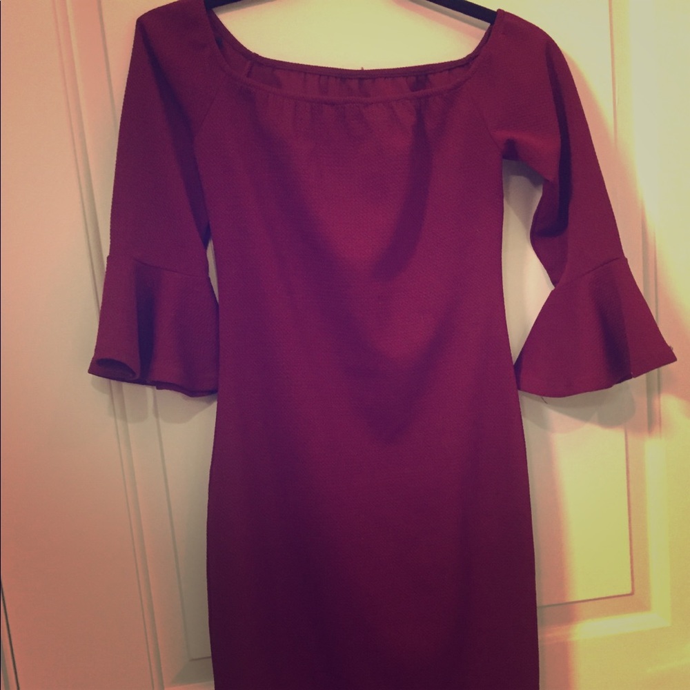 SOLD Burgundy 3/4 bell sleeve dress